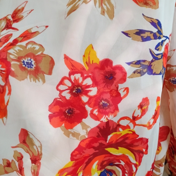 Avenue Floral Blouse - Red, Orange and Yellow - Picture 5 of 6